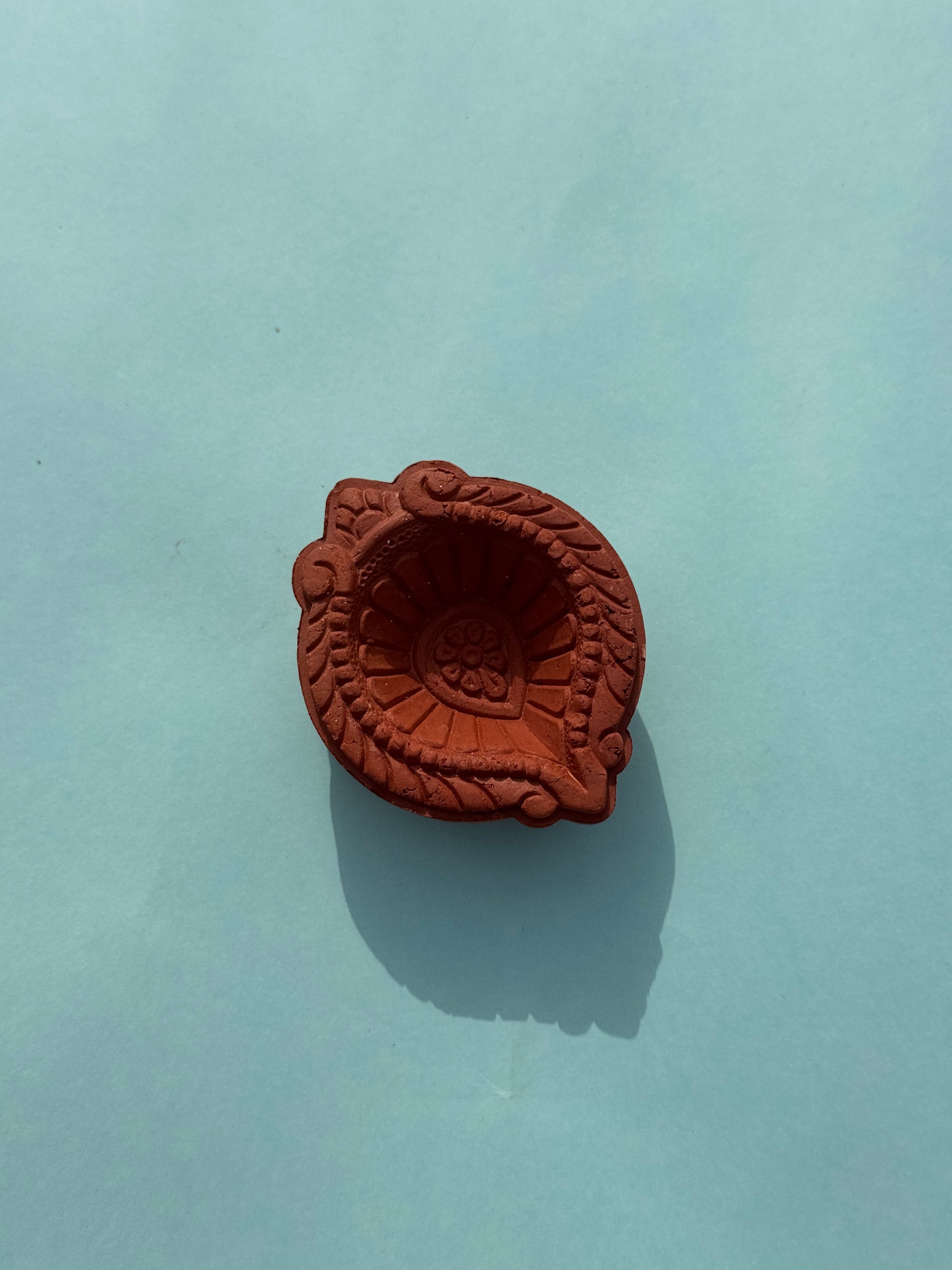 Shankh Jyoti Diya Set of 18