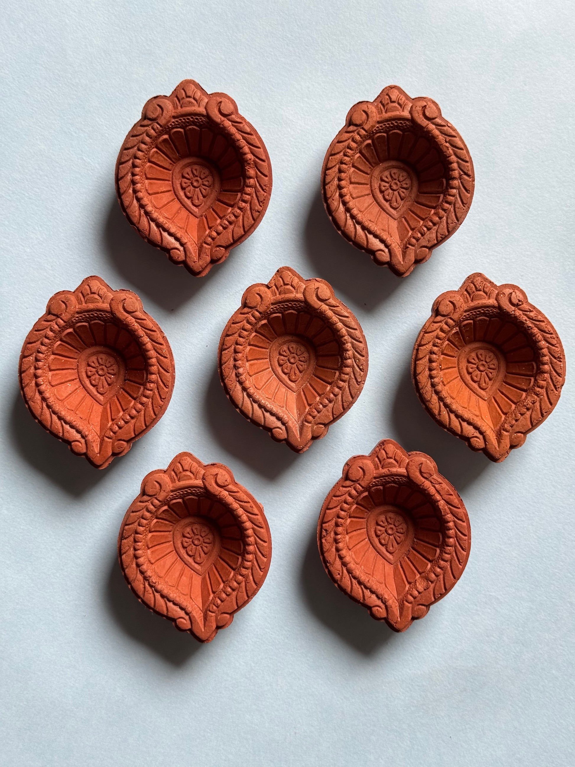 Shankh Jyoti Diya Set of 18