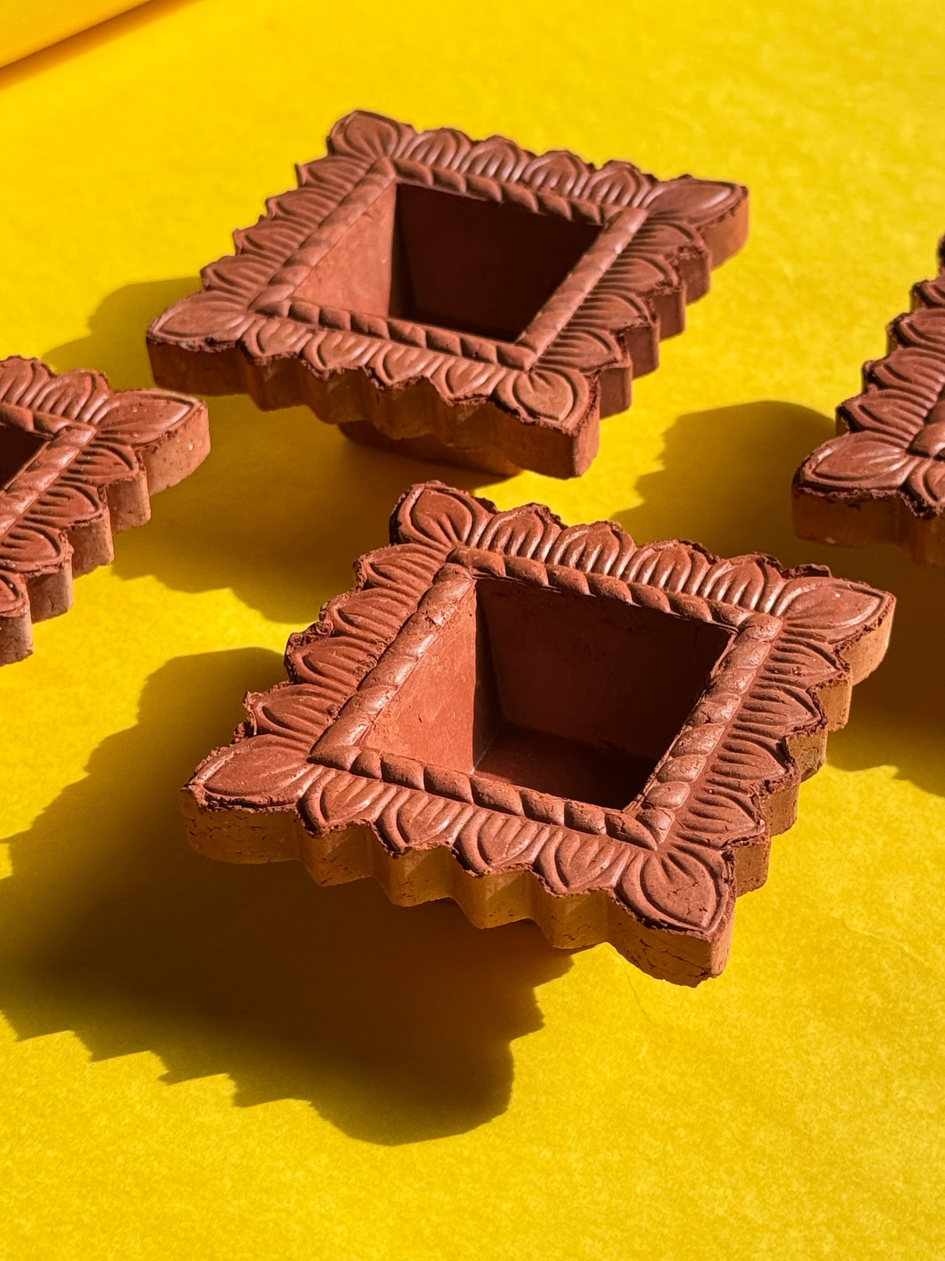 Chatur Deep Diya Set of 12